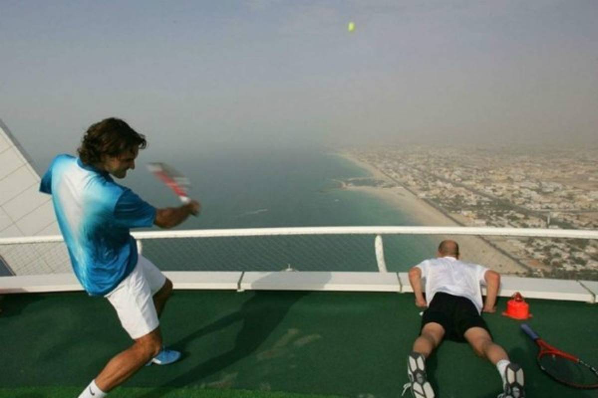Los maravillosos caprichos en Dubai: Una cancha de Tenis bajo el agua