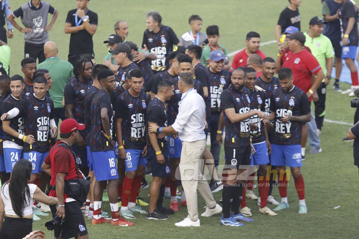 Olimpia se coronó en el Yankel: Menjívar y Beckeles festejan con puros, locura de Araújo y los que celebraron con sus novias