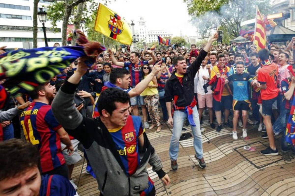 Así fue la celebración de Barcelona con sus aficionados