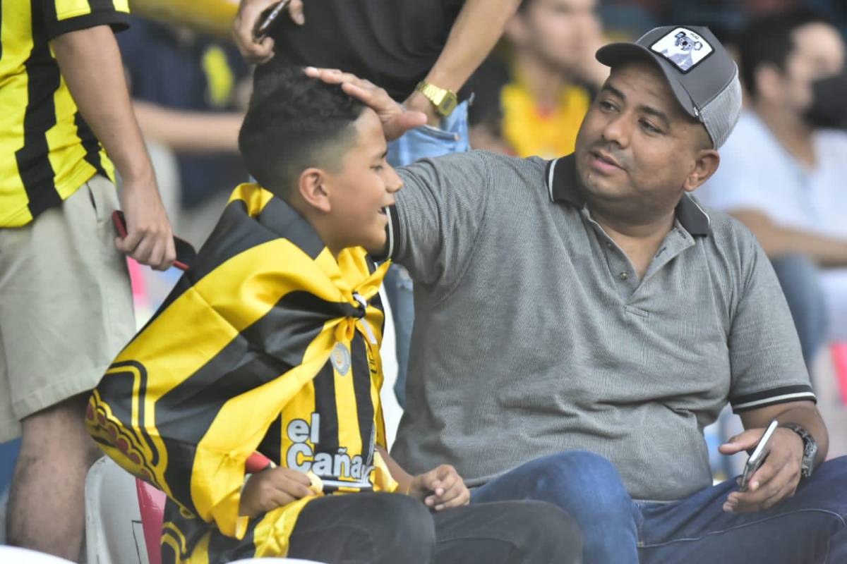 ¡Feliz día del Padre! Con papá celebrando en las gradas y en cancha, la jornada 13 del torneo Clausura 2023 ha sido una fiesta