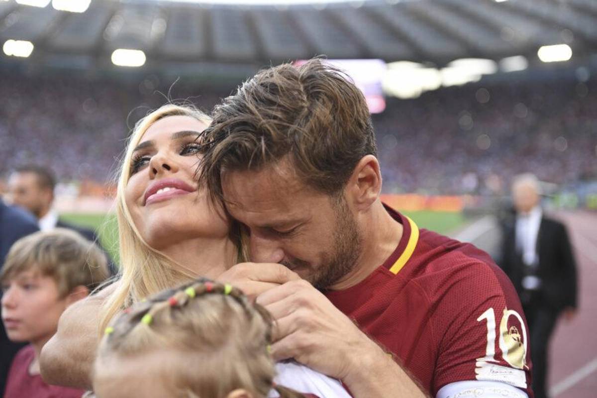 Totti destapa cómo descubrió que su esposa le era infiel: ‘‘Nunca lo había hecho en 20 años, pero miré su celular...’’