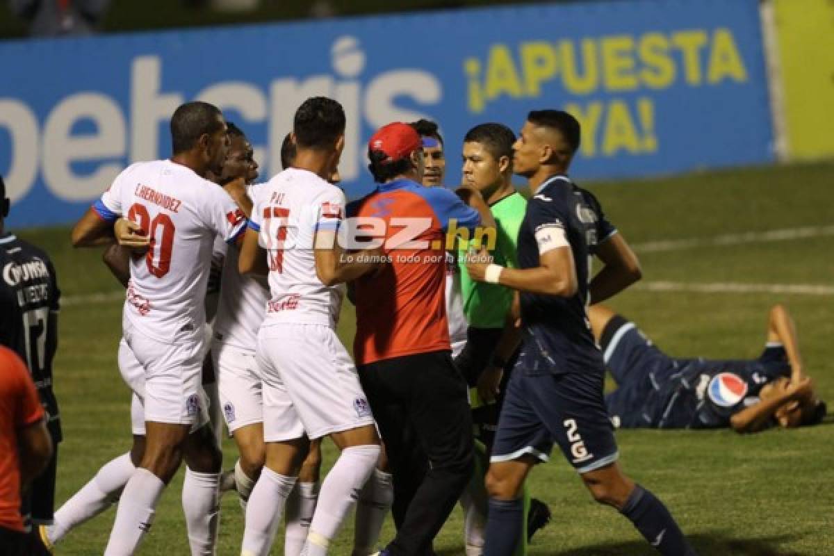 NO VISTE EN TV: Pedro Troglio desquiciado, expulsión de jugadores de Olimpia y los bicentenarios