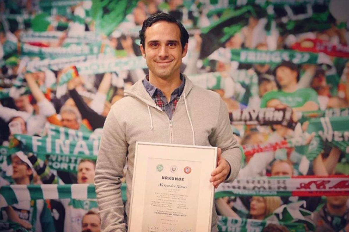 Fue el entrenador de moda y ahora trabaja en dos McDonald's: sorprendió a todos con su nueva vida y revela el motivo