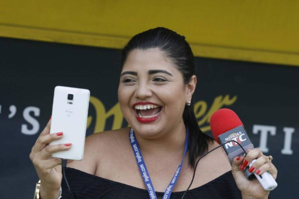 ¡QUÉ BELLEZA! El Yankel Rosenthal estuvo arropado por hermosas chicas