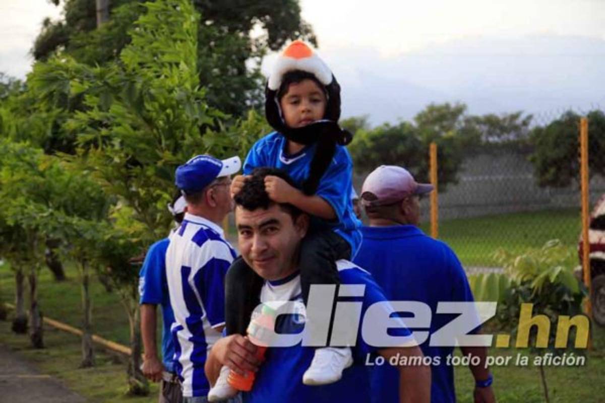 El ambiente en el estadio Olímpico con Honduras-Venezuela