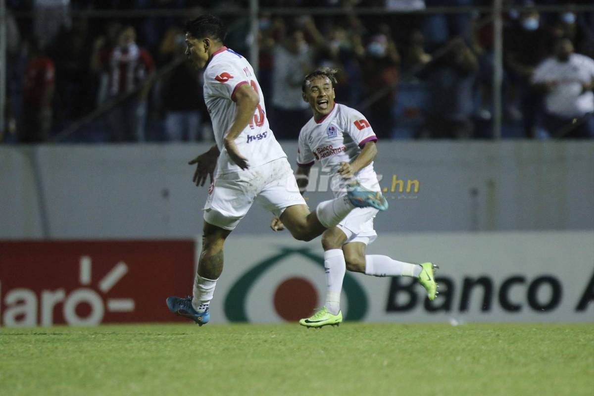 El cariñoso abrazo entre Lavallén y Diego Vázquez, Beckeles y su nueva víctima con sus besos y los eufóricos festejos de Moreira y Moya