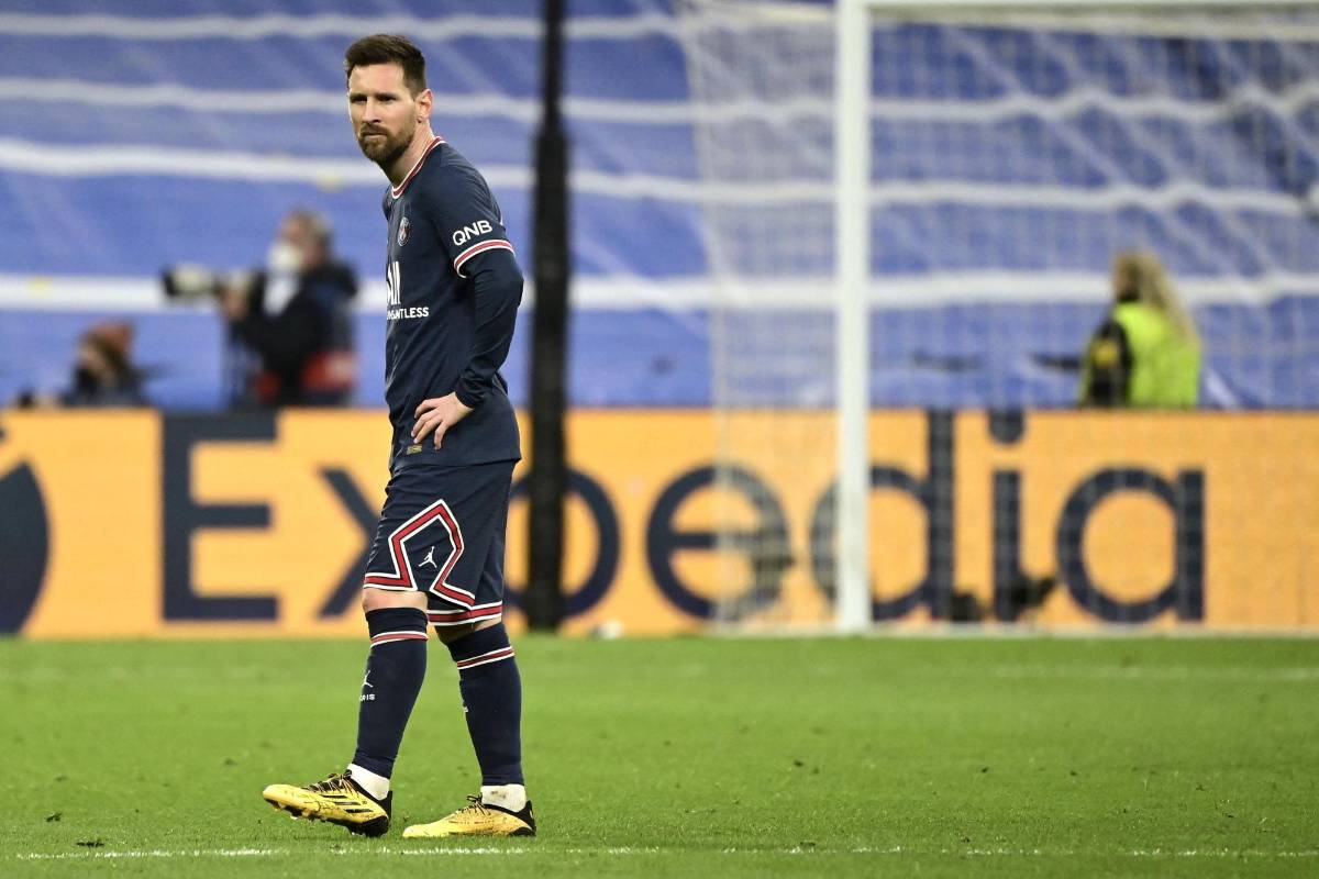 FOTOS: Messi totalmente hundido, Alaba consuela a Mbappé y el tremendo beso de Benzema a Vinicius tras eliminar al PSG