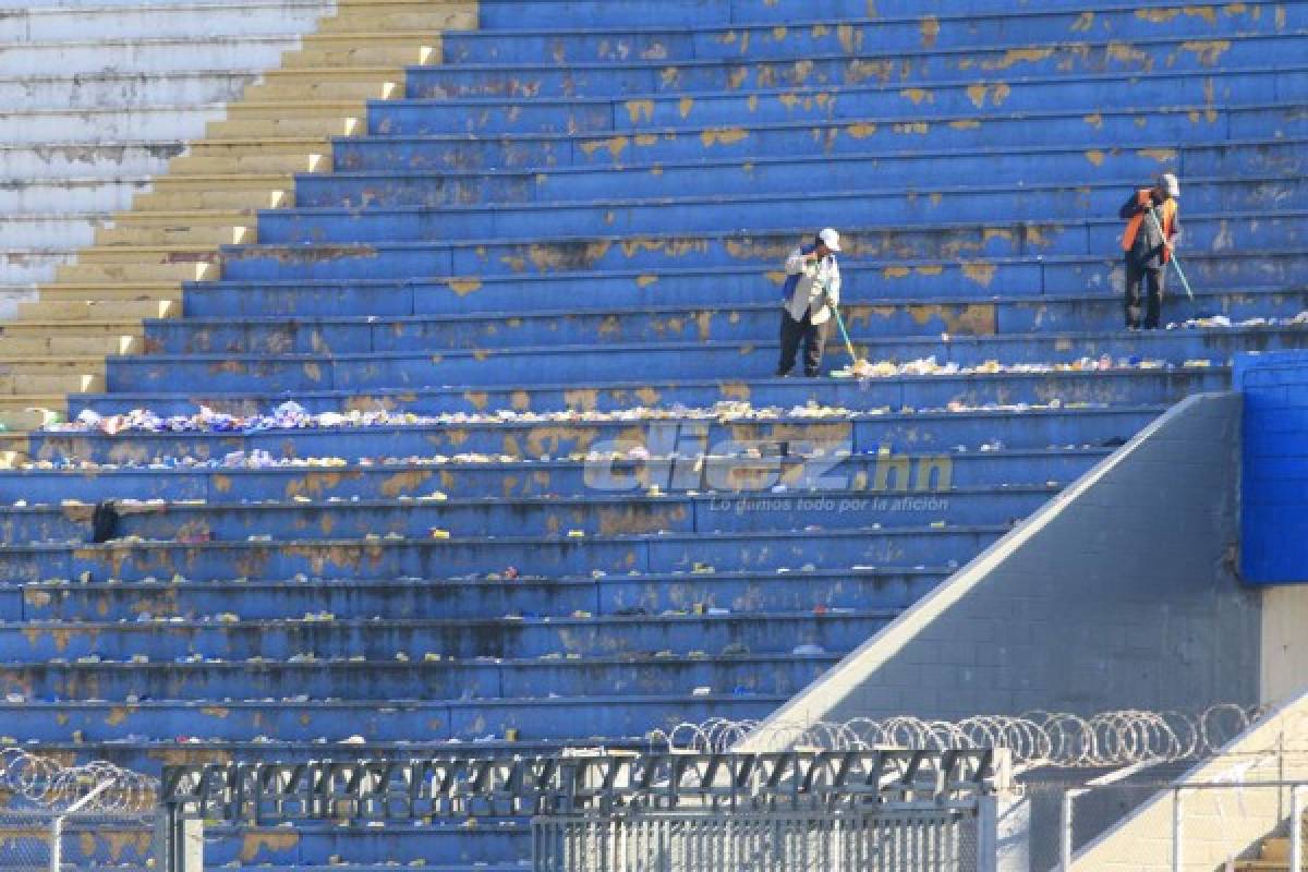 FOTOS: Los bultos de basura que dejaron los aficionados en el Nacional