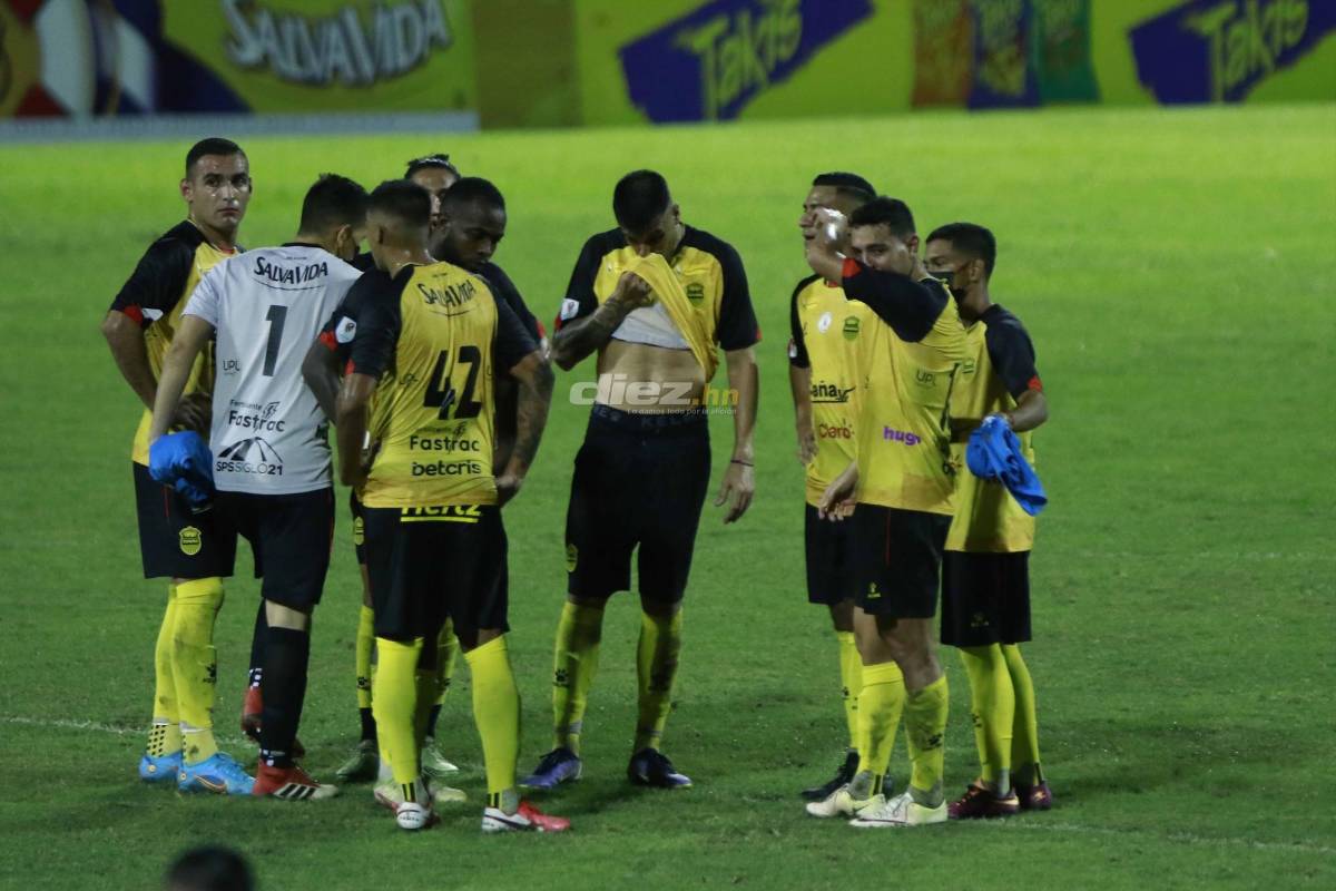 No viste en TV: El debut de Lavallén con Olimpia, hermosas chicas y el “diluvio” en Puerto Cortés