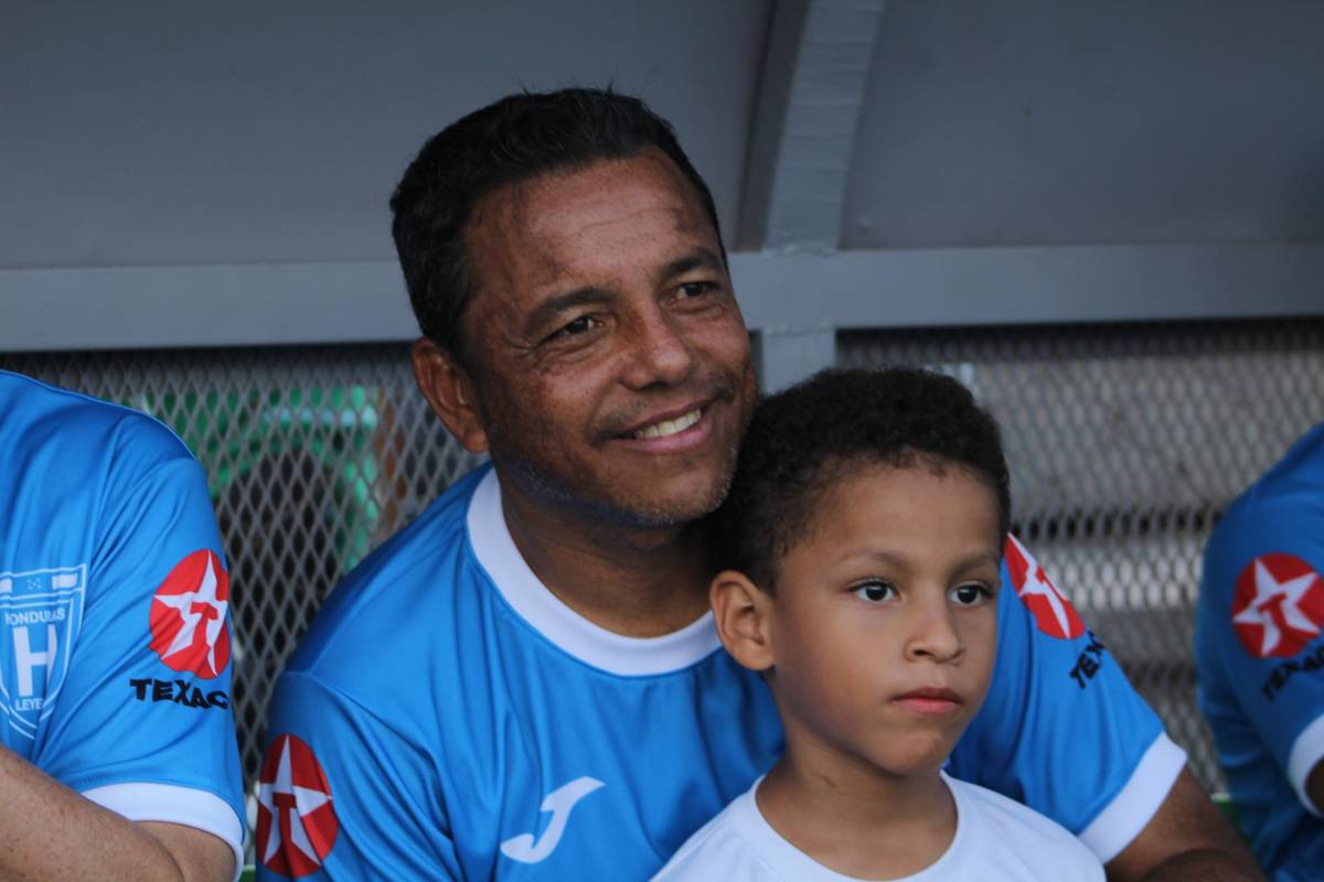 Amado Guevara regresa a Honduras: Mundialistas y figuras hondureñas se reúnen en juego de Leyendas en La Paz