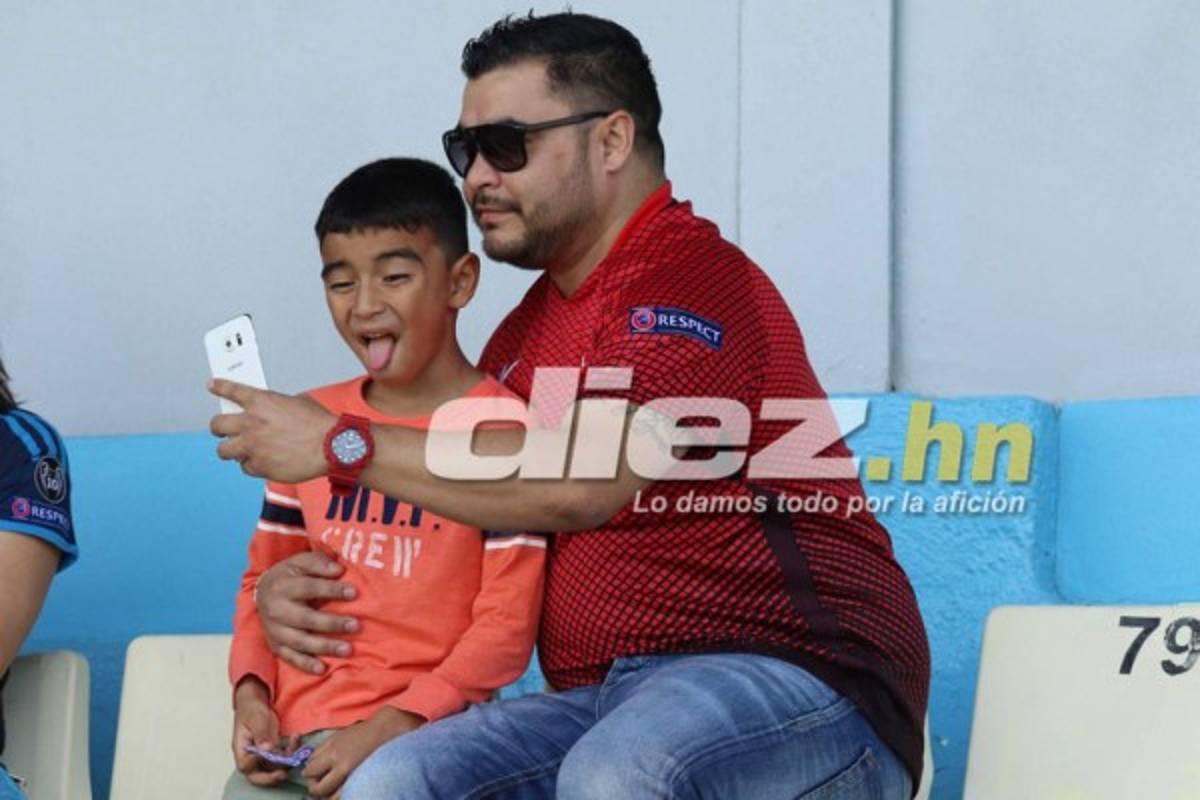 Las curiosas imágenes que no viste en TV de la fecha 13 en Honduras