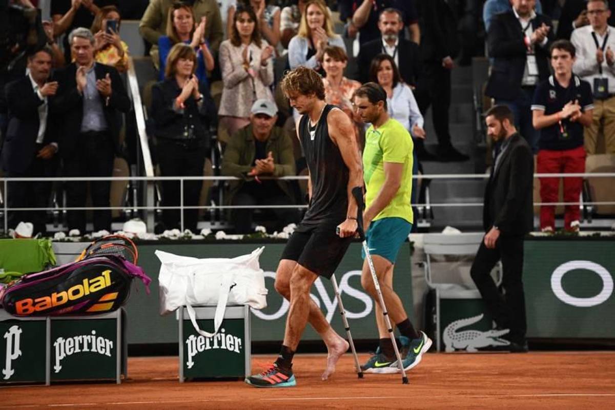 ¡Escalofriante! La dura lesión de Alexander Zverev ante Rafa Nadal: Así le quedó el tobillo y terminó en silla de ruedas