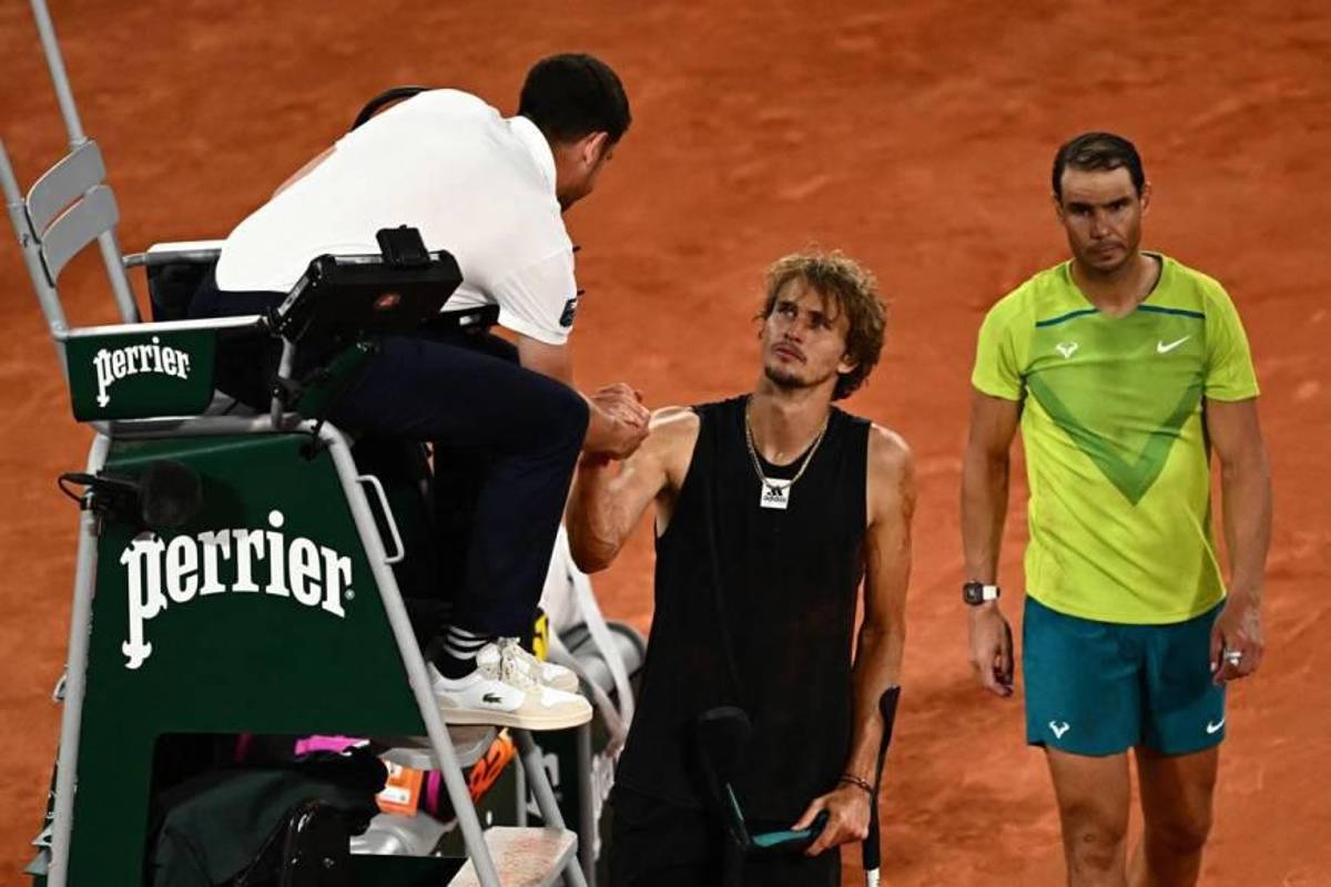 ¡Escalofriante! La dura lesión de Alexander Zverev ante Rafa Nadal: Así le quedó el tobillo y terminó en silla de ruedas