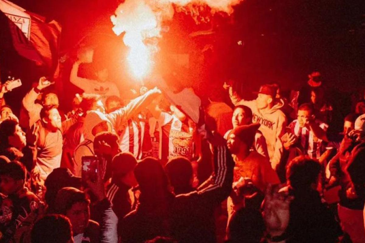 Tregedia en Perú: un muerto y 60 heridos por una estampida en el 'banderazo' de la afición de Alianza Lima