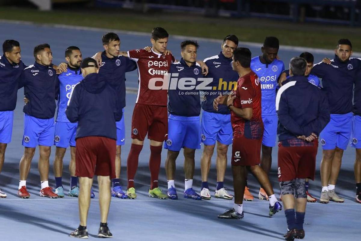 ¡Risas, chamarras y la charla! Motagua reconoció el Doroteo Guamuch Flores y está listo para enfrentar a Comunicaciones
