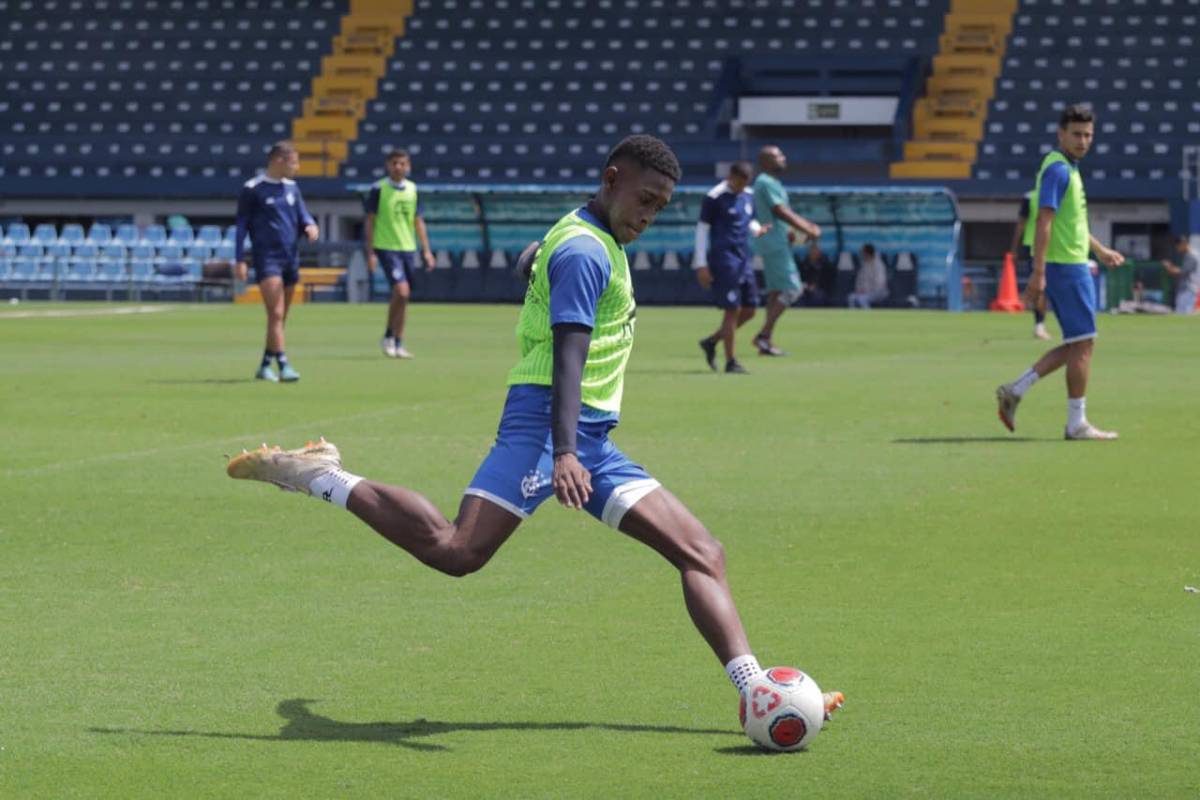 FICHAJES: Jugador se va de Olimpia a Marathón, Vida con tres altas más, otro hondureño a Costa Rica y ¿vuelve Klusener?