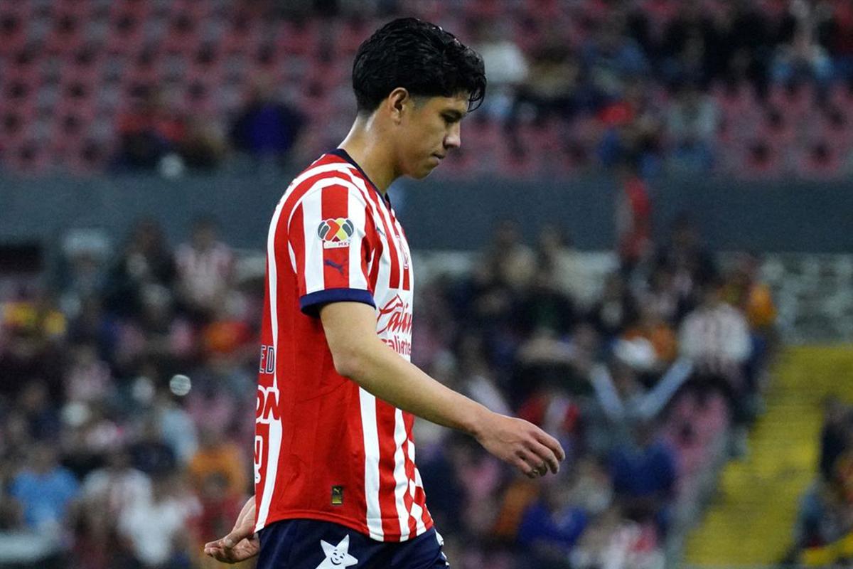 Chivas realiza tremenda barrida: los 10 jugadores que fueron borrados por Milito y los fichajes confirmados