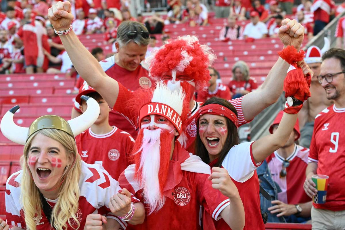 Las más bellas de la Eurocopa 2024: Modelos y aficionadas que han deslumbrado en los estadios en Alemania