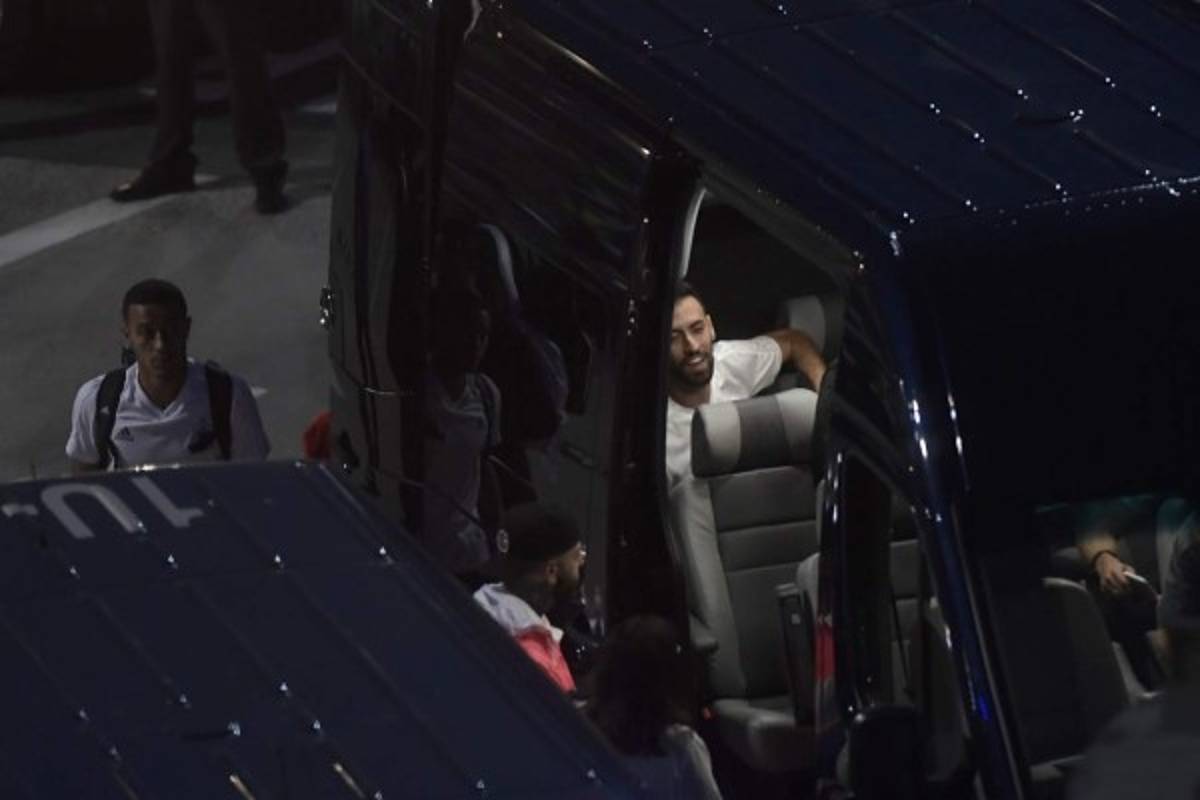 Tristes y abatidos: Así fue el regreso de España a Madrid tras quedar eliminados de Rusia 2018