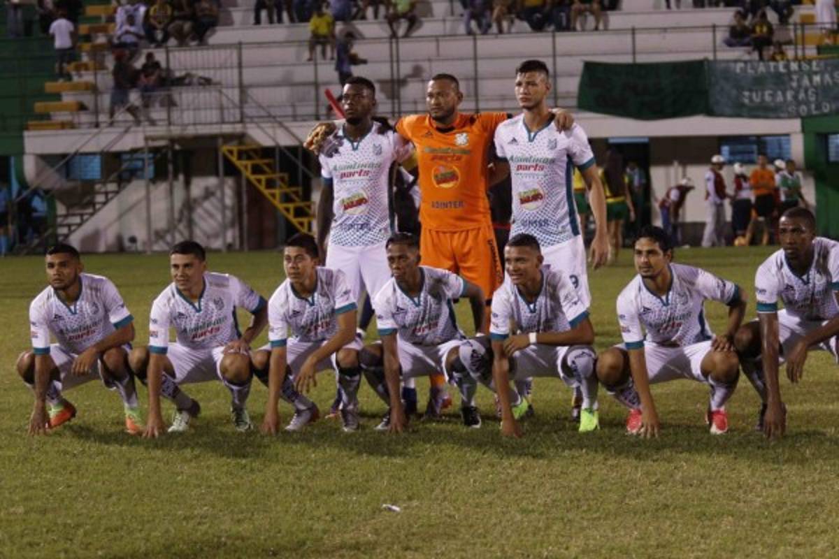 El Platense se mete entre los equipos con las formaciones más raras de la hsitoria