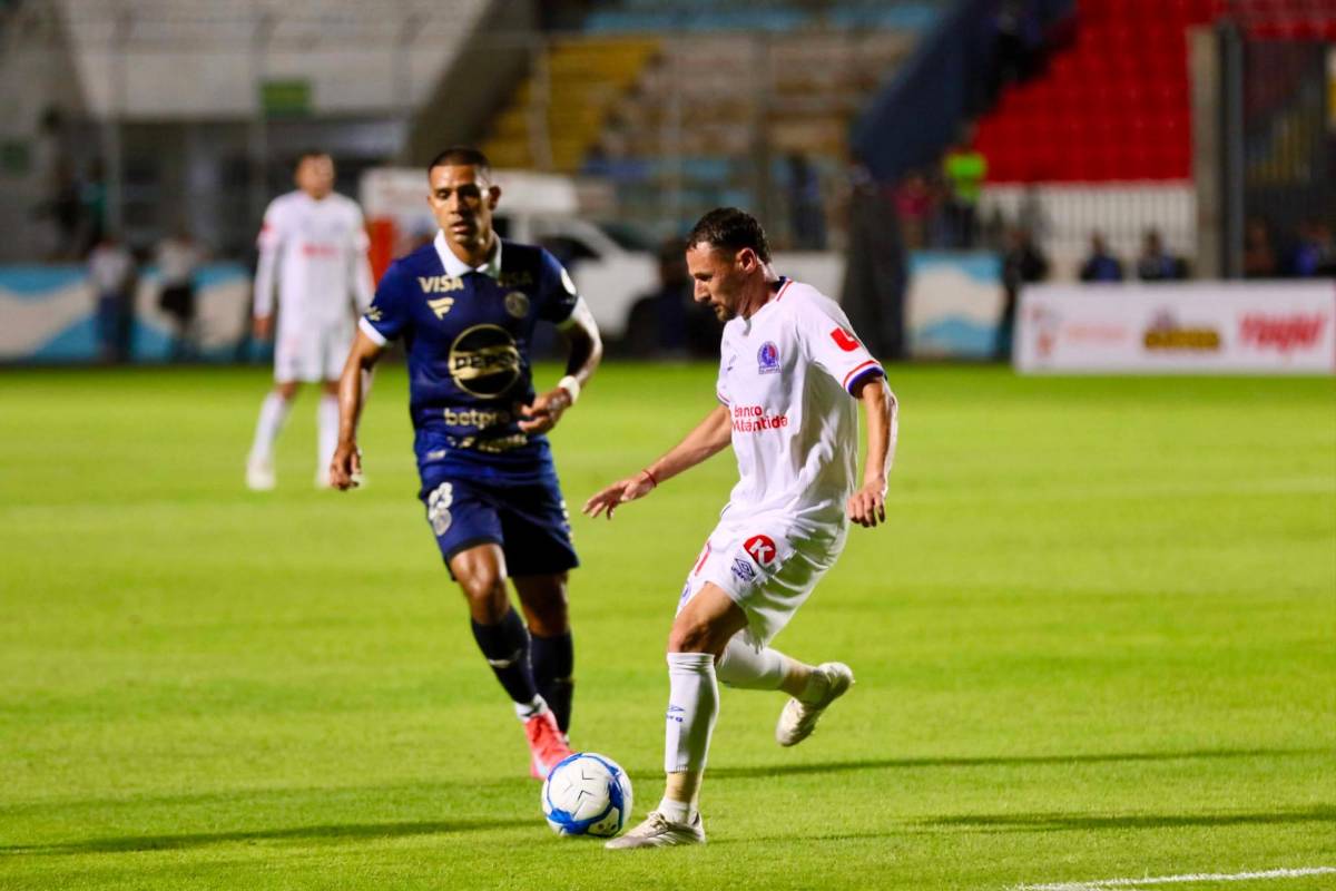 Locura de Olimpia tras quedar campeón, Espinel sorprendió y fiestón de la Ultra Fiel