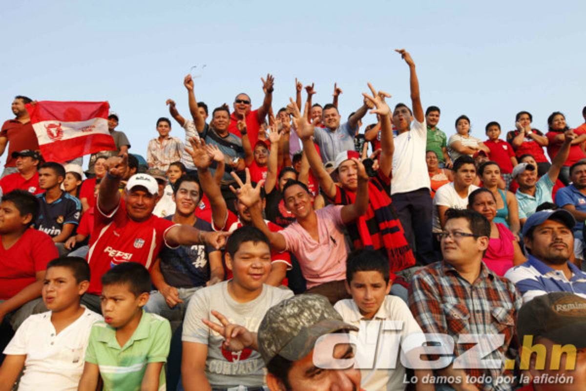 Ambiente en Repechaje de la liga Nacional.