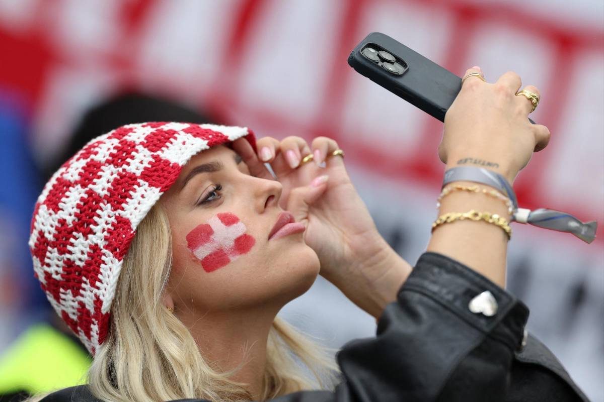 ¡Qué belleza! Las mujeres más guapas de la Eurocopa 2024: sexy fanáticas que enamoran en los estadios