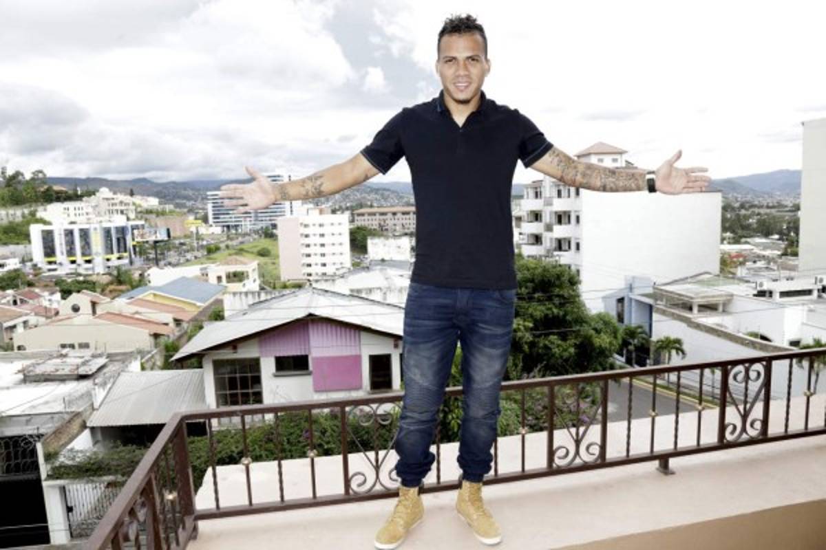 Arnold Peralta se inspiró en el exmadridista 'Guti' para hacerse tatuajes