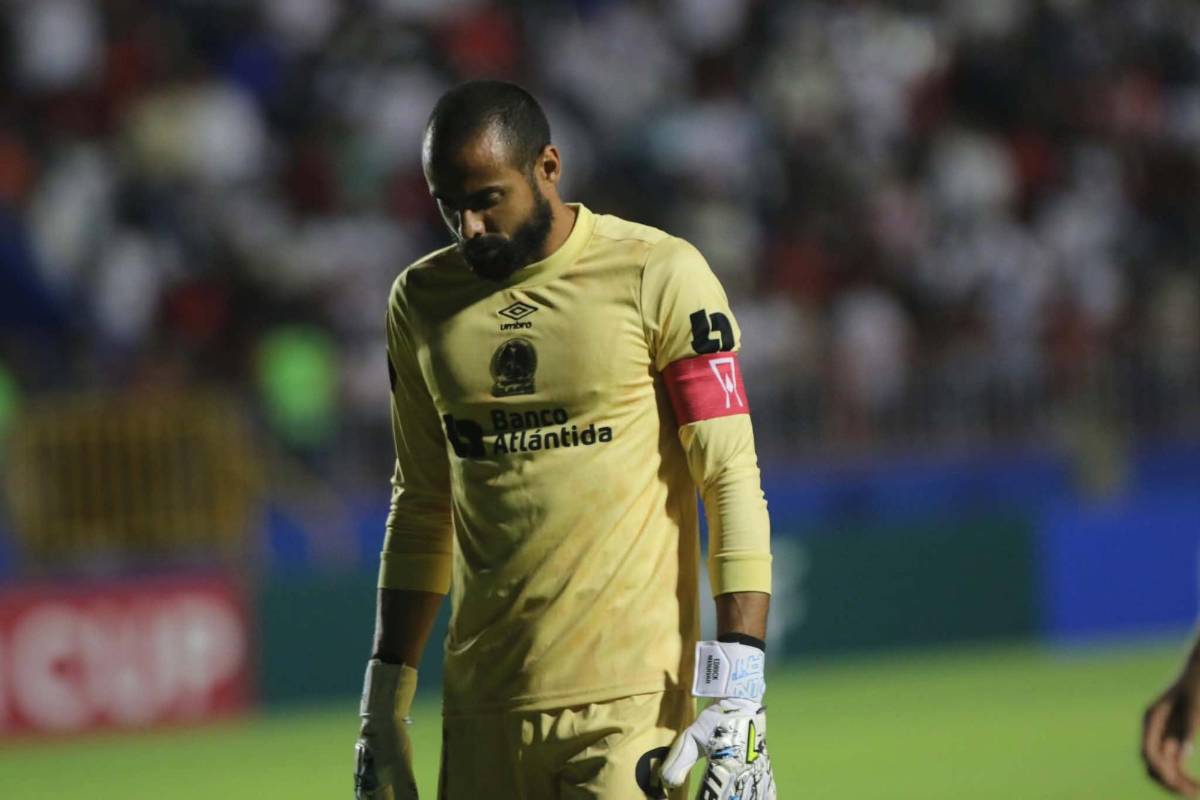 La desgarrada imagen de Bennett, otro error de Menjívar y las leyendas