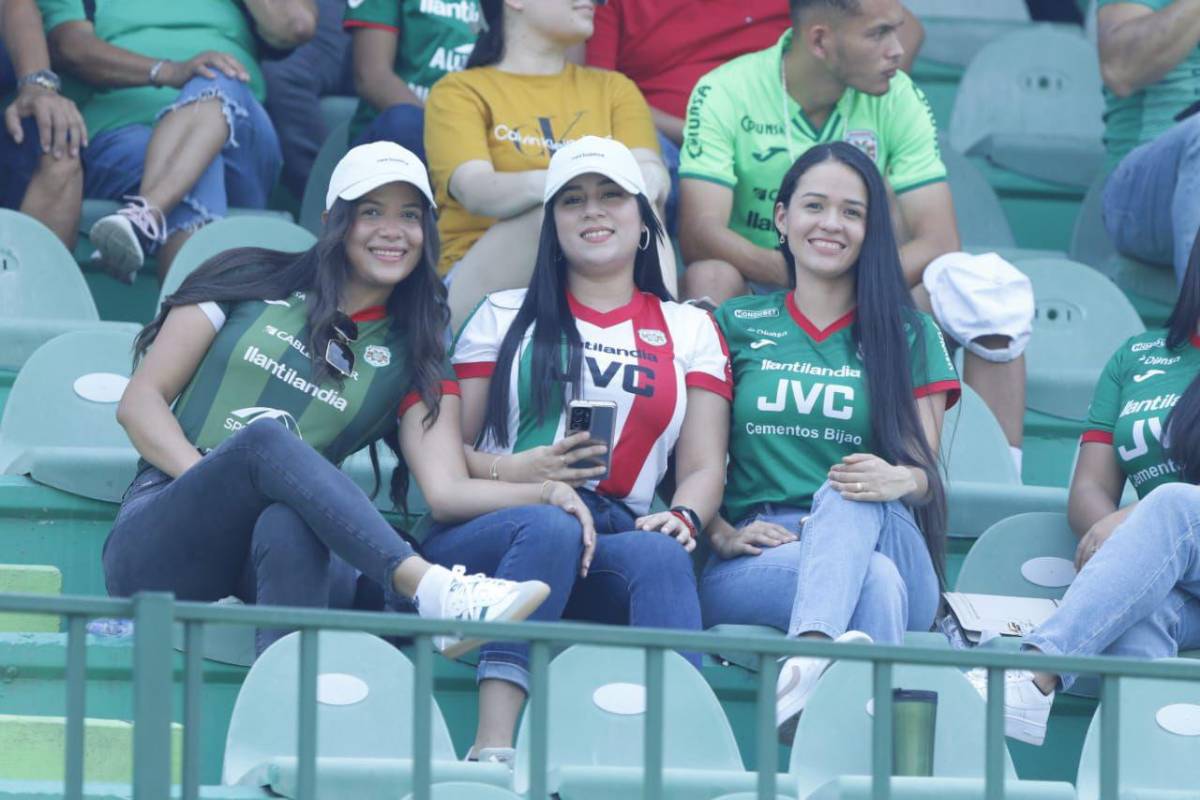 La reina que enamoró en La Ceiba y el Yankel estuvo lleno de hermosuras: las bellas mujeres que visitaron los estadios de Honduras