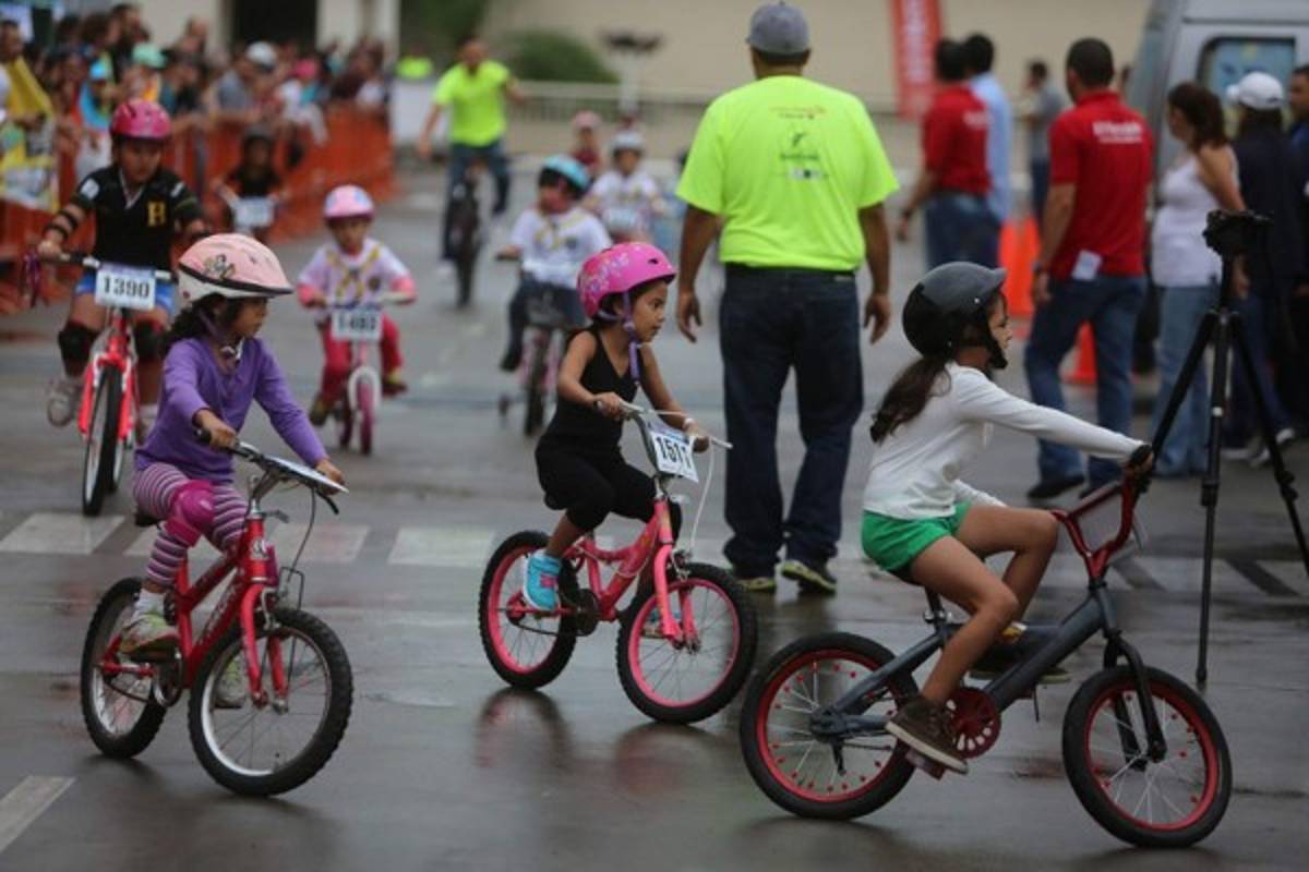 Éxito Vuelta Ciclística Infantil de EL HERALDO
