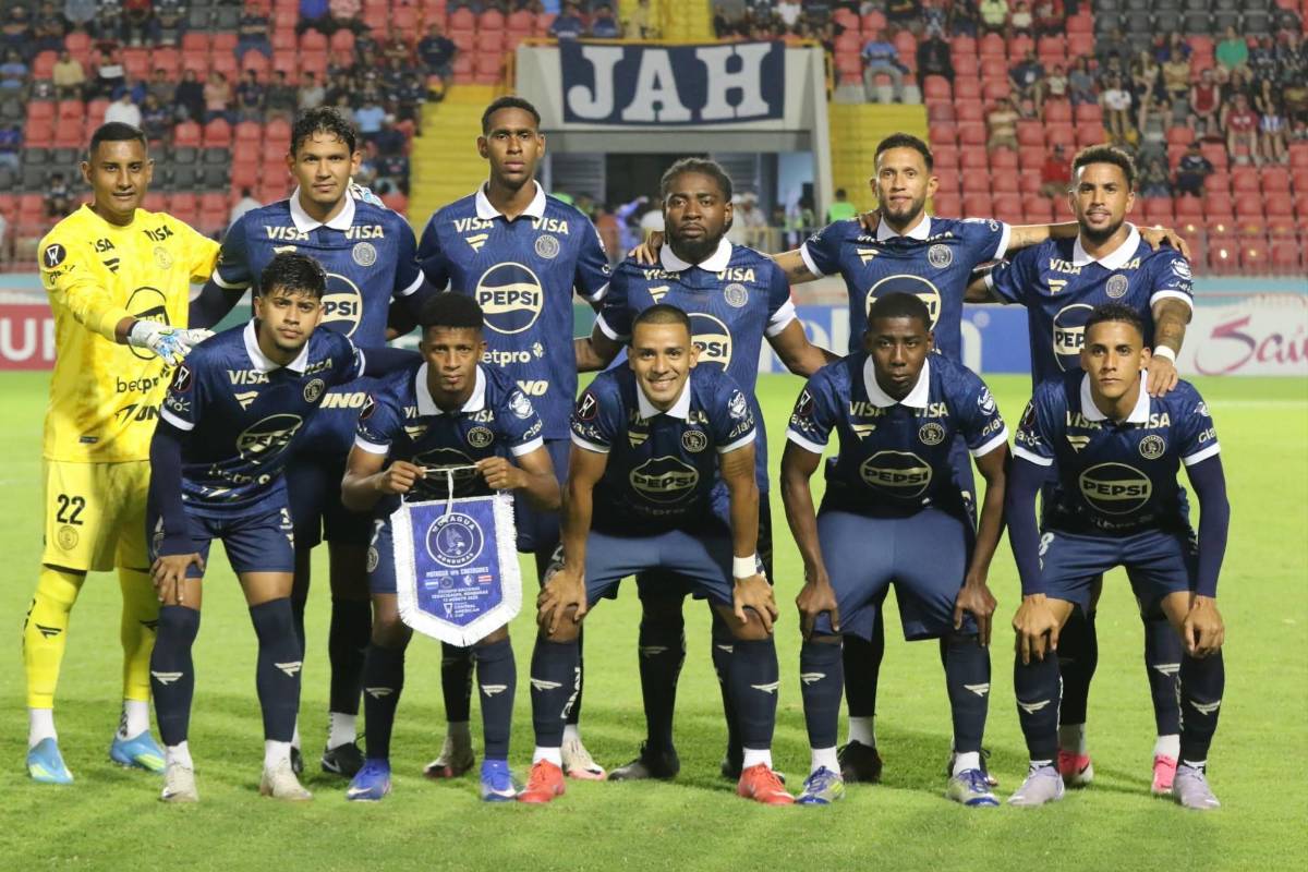 De este club era el jeque,  problema de Cartaginés y la mala noticia de Moya