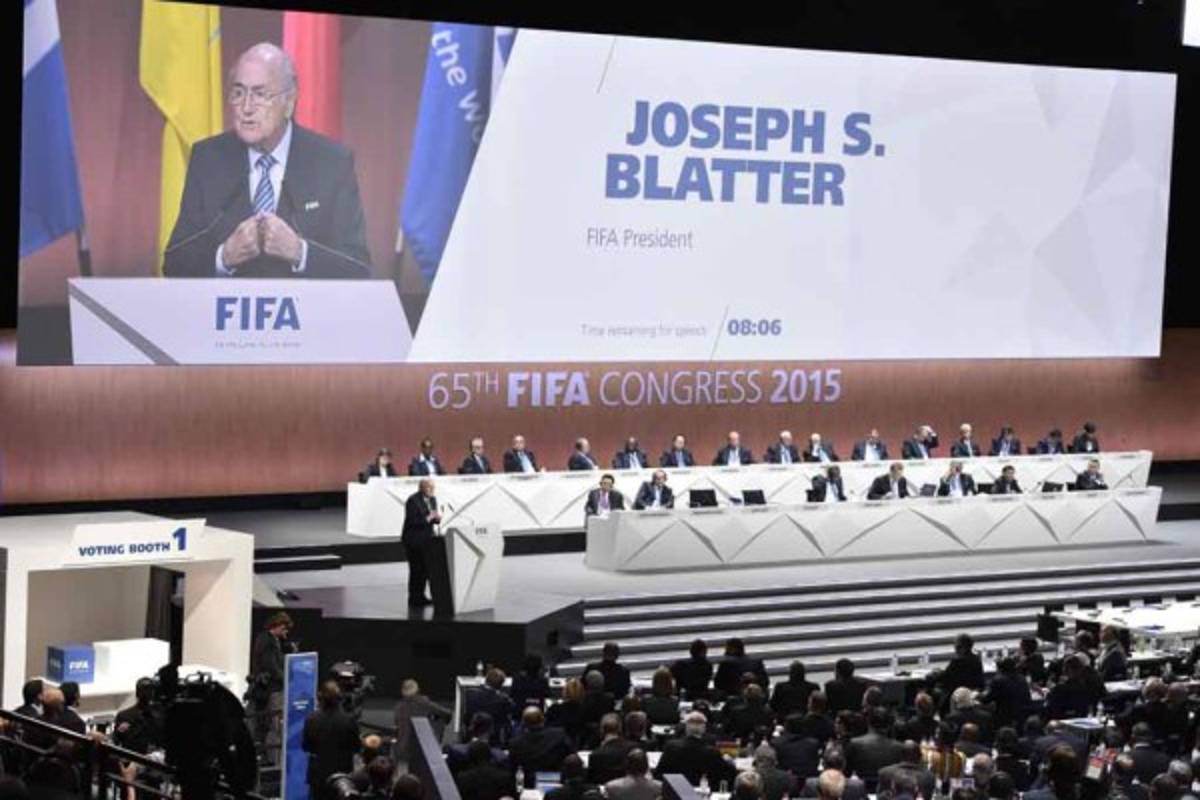 Joseph Blatter reelegido como presidente de la FIFA