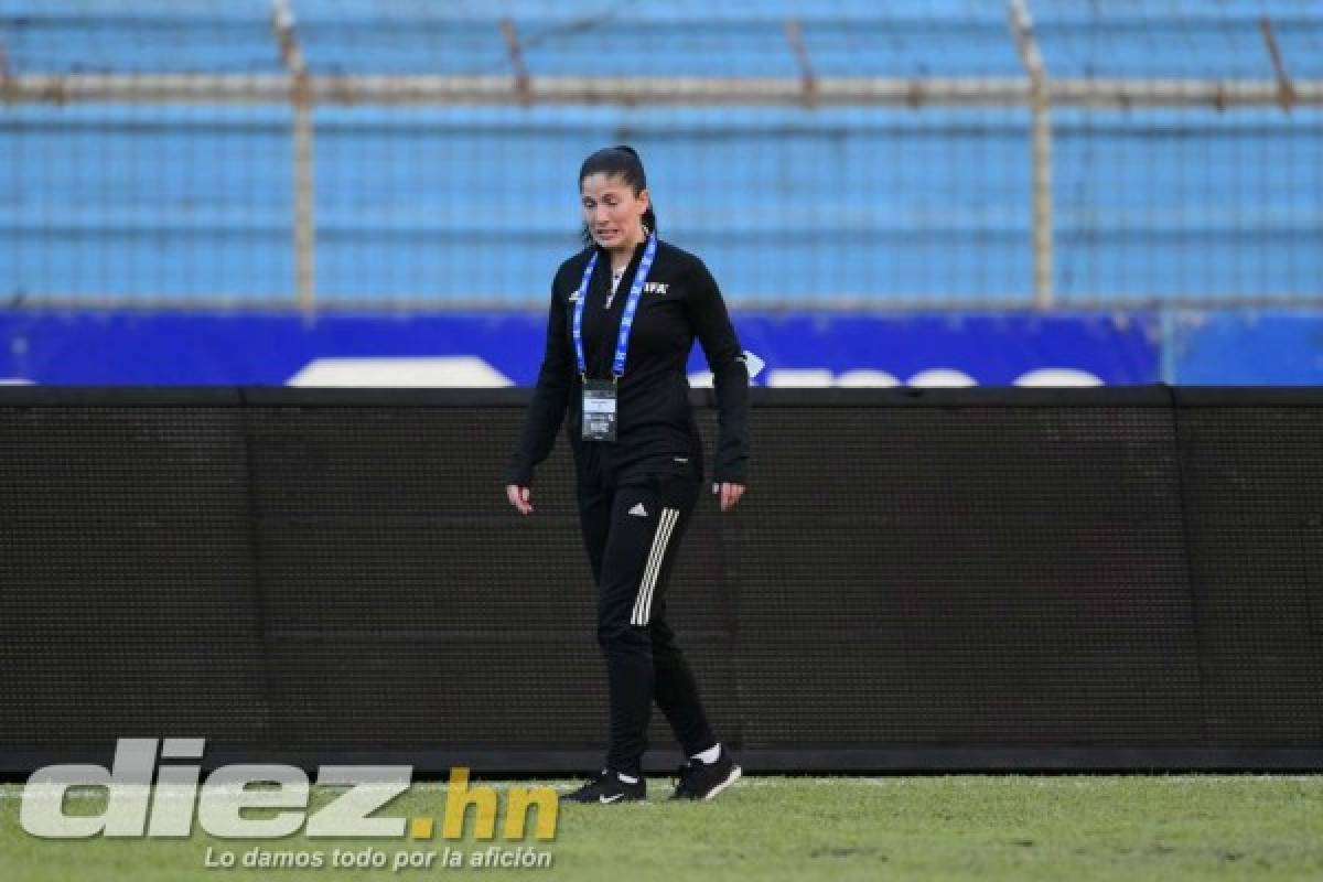 Bellas presentadoras y aficionadas deslumbraron en el estadio Olímpico para el Honduras-Panamá