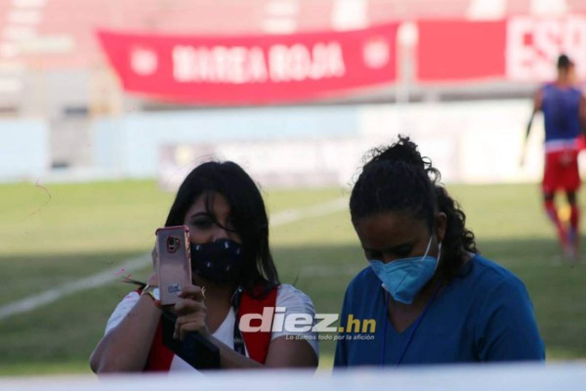 Curiosas: Oración, chicas en el estadio Ceibeño y el bonito homenaje de Obed Enamorado a Pololo