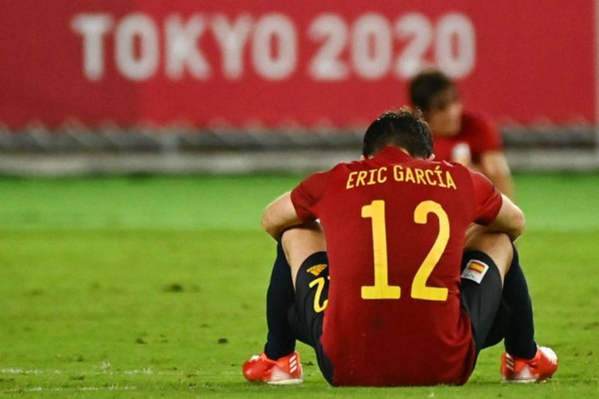 No se vio en TV: La emotiva imagen de Dani Alves, el llanto de los españoles y el festejo de Brasil