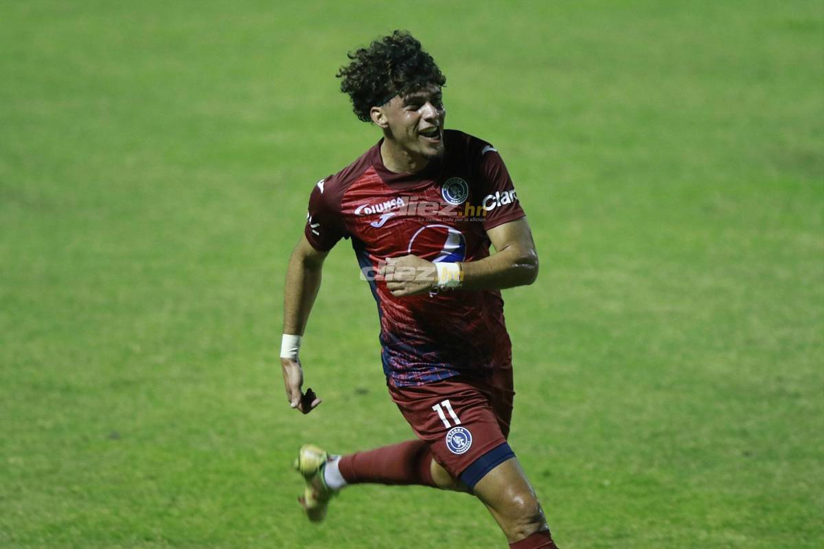 No viste en TV: El debut de Lavallén con Olimpia, hermosas chicas y el “diluvio” en Puerto Cortés