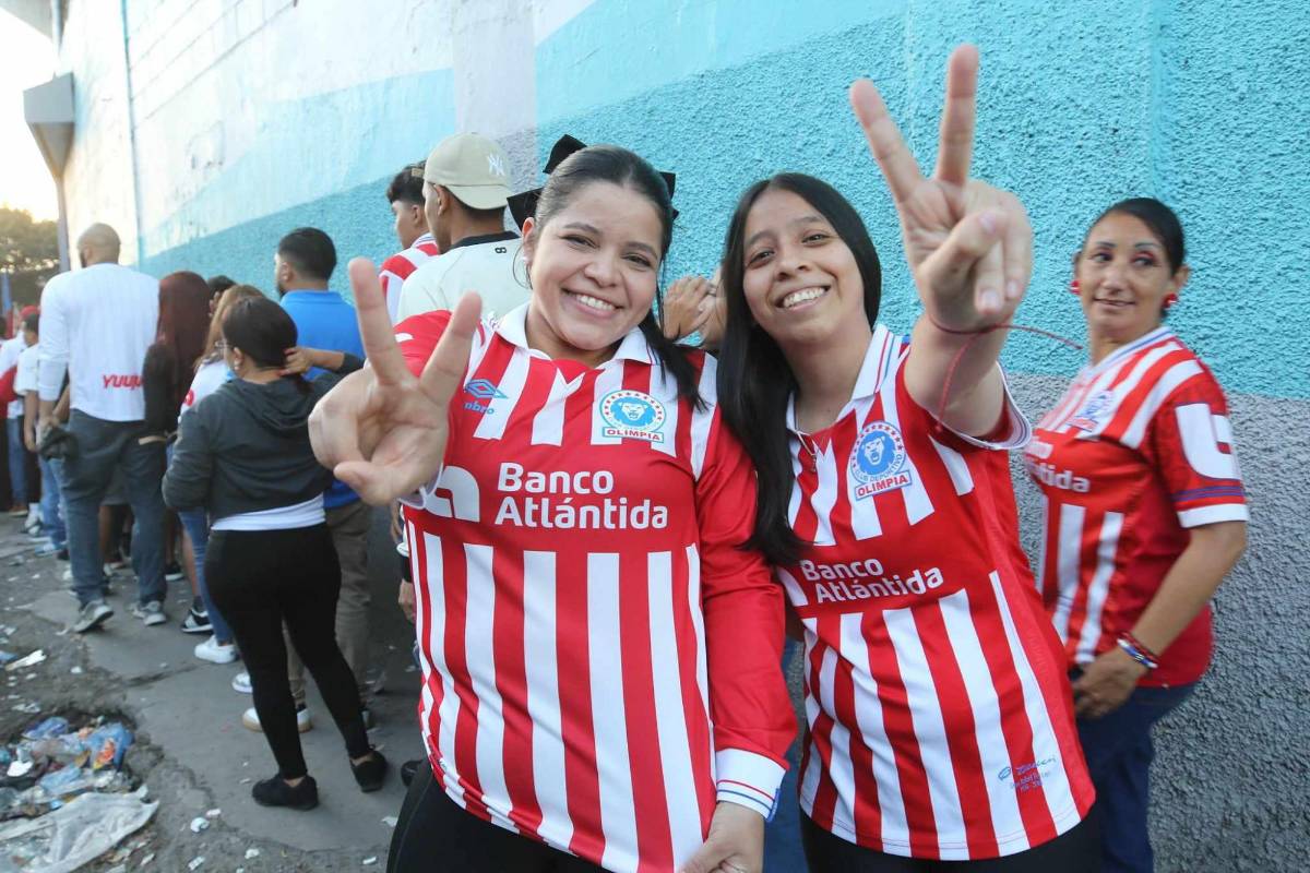 Olimpia vs Olancho FC: Los ‘gringos’ y venezolanos y lo que estos niños hicieron a los jugadores de potros en su llegada