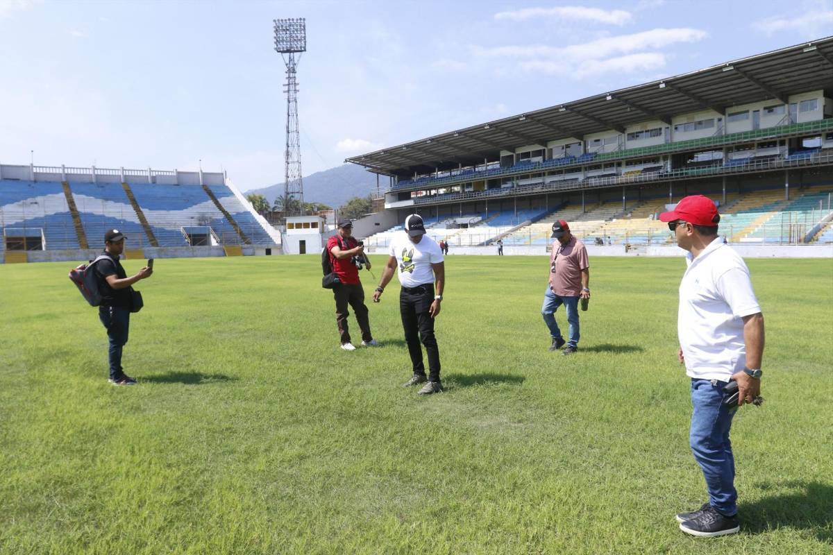 Estadio Morazán, en malas condiciones tras millonaria inversión: así de deteriorada luce la nueva cancha