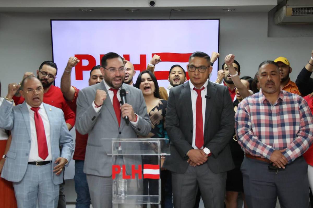 Así fue la presentación de la precandidatura a diputado de Emilio Izaguirre y sus primeras declaraciones