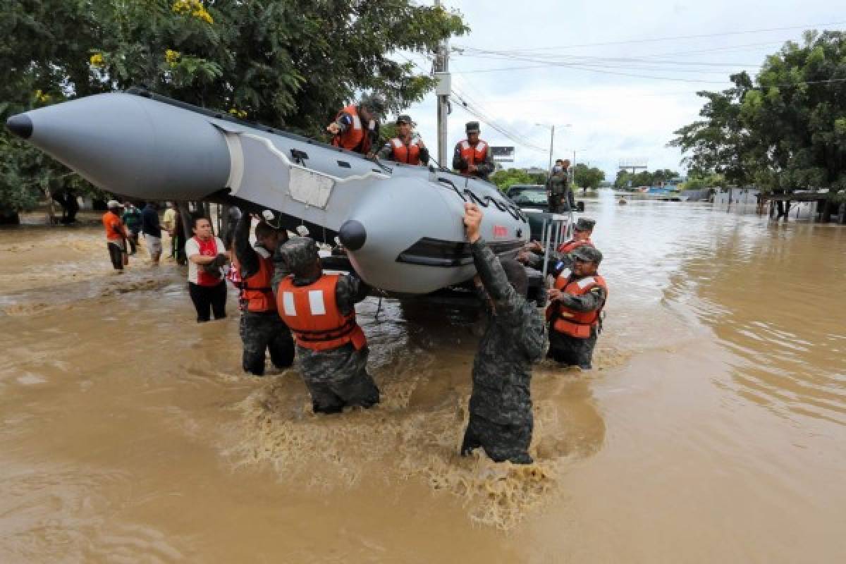 El Valle de Sula en Honduras, bajo el agua por Iota: Las apocalípticas fotografías aéreas