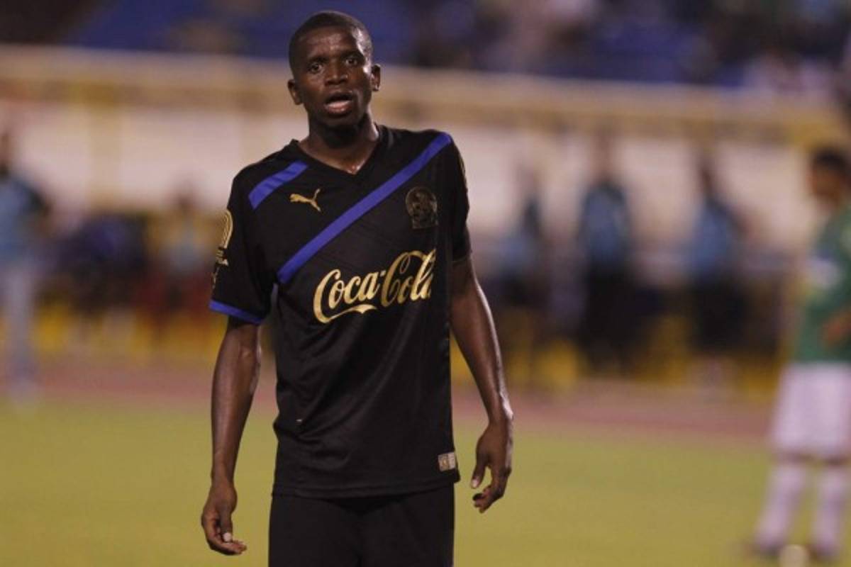 Conoce a los futbolistas con más títulos en Liga Nacional de Honduras