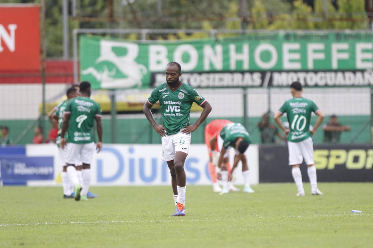 Frustración en Marathón, euforia en Lobos UPNFM y saludo cordial entre los técnicos