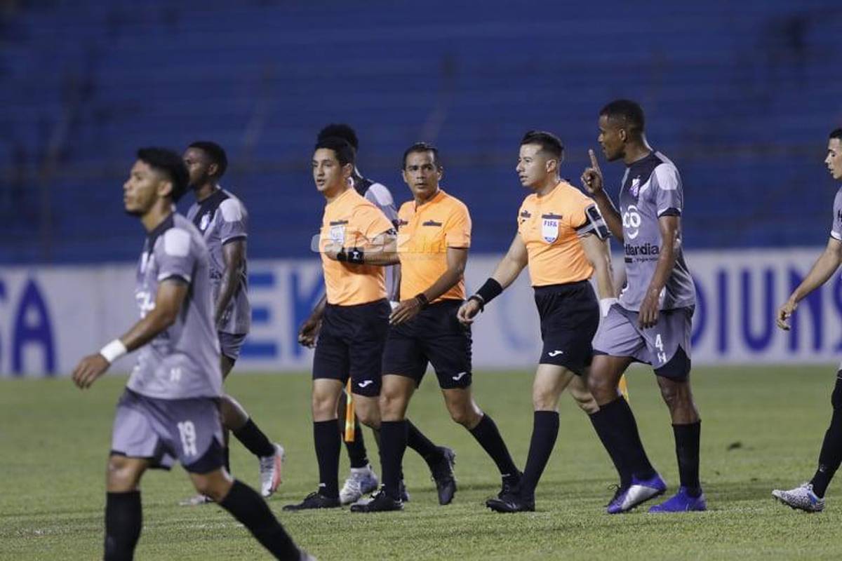 La triste imagen de la Tota Medina en su debut con Motagua, la preocupación de Keosseián y en Real España todo es felicidad