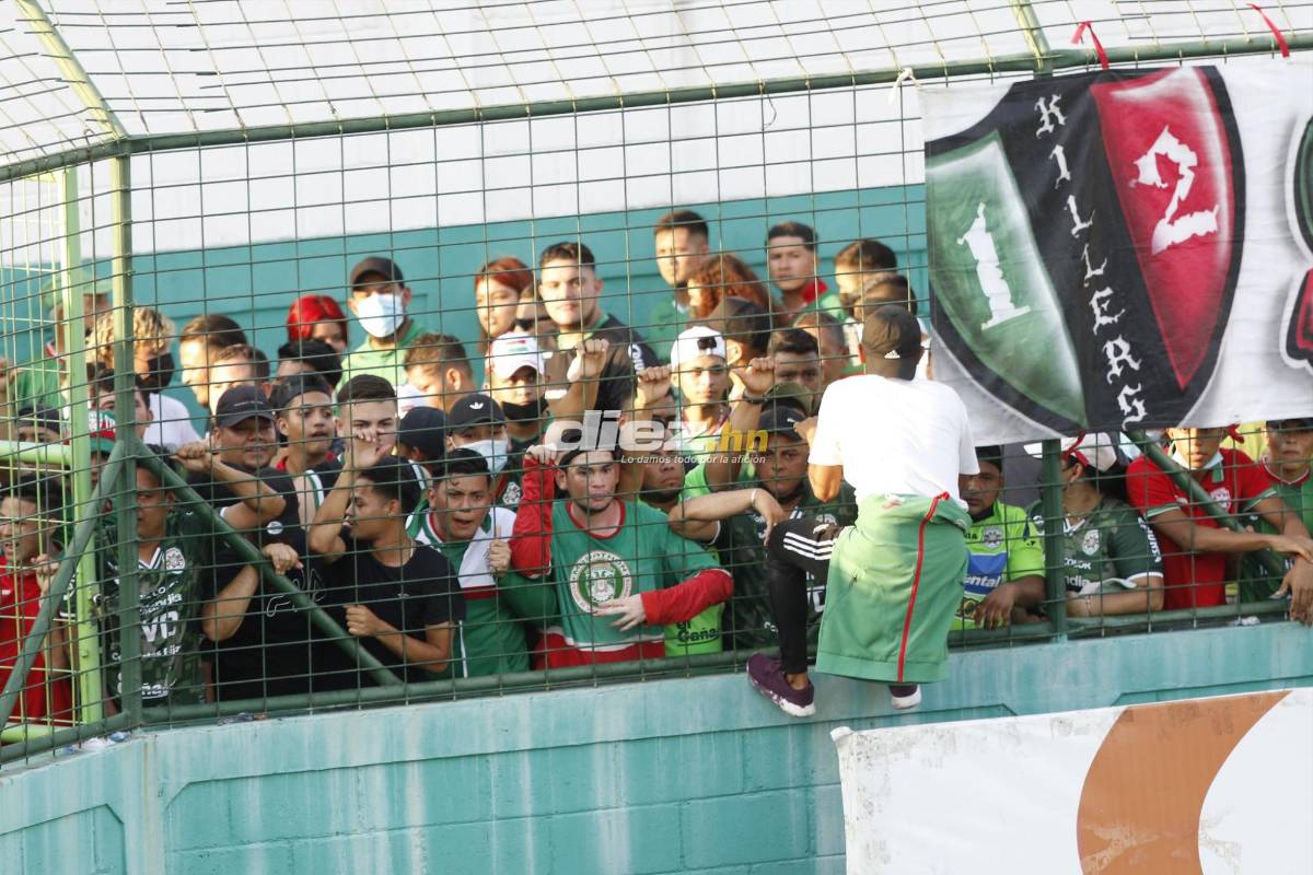 El Yankel Rosenthal se calentó por la goleada: Keosseián se enfrenta con aficionados que también arremeten contra el portero Denovan Torres