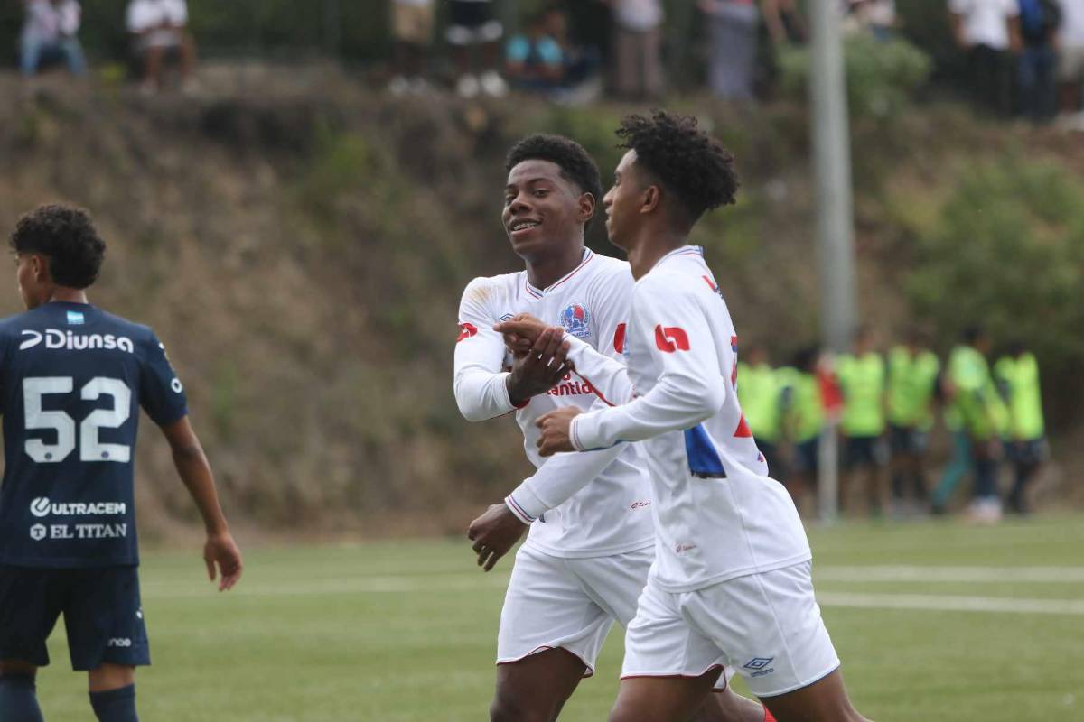 Dedicación a Demetri Gordon, sorpresas y festejos en la gran final de reservas Olimpia vs Motagua en Honduras