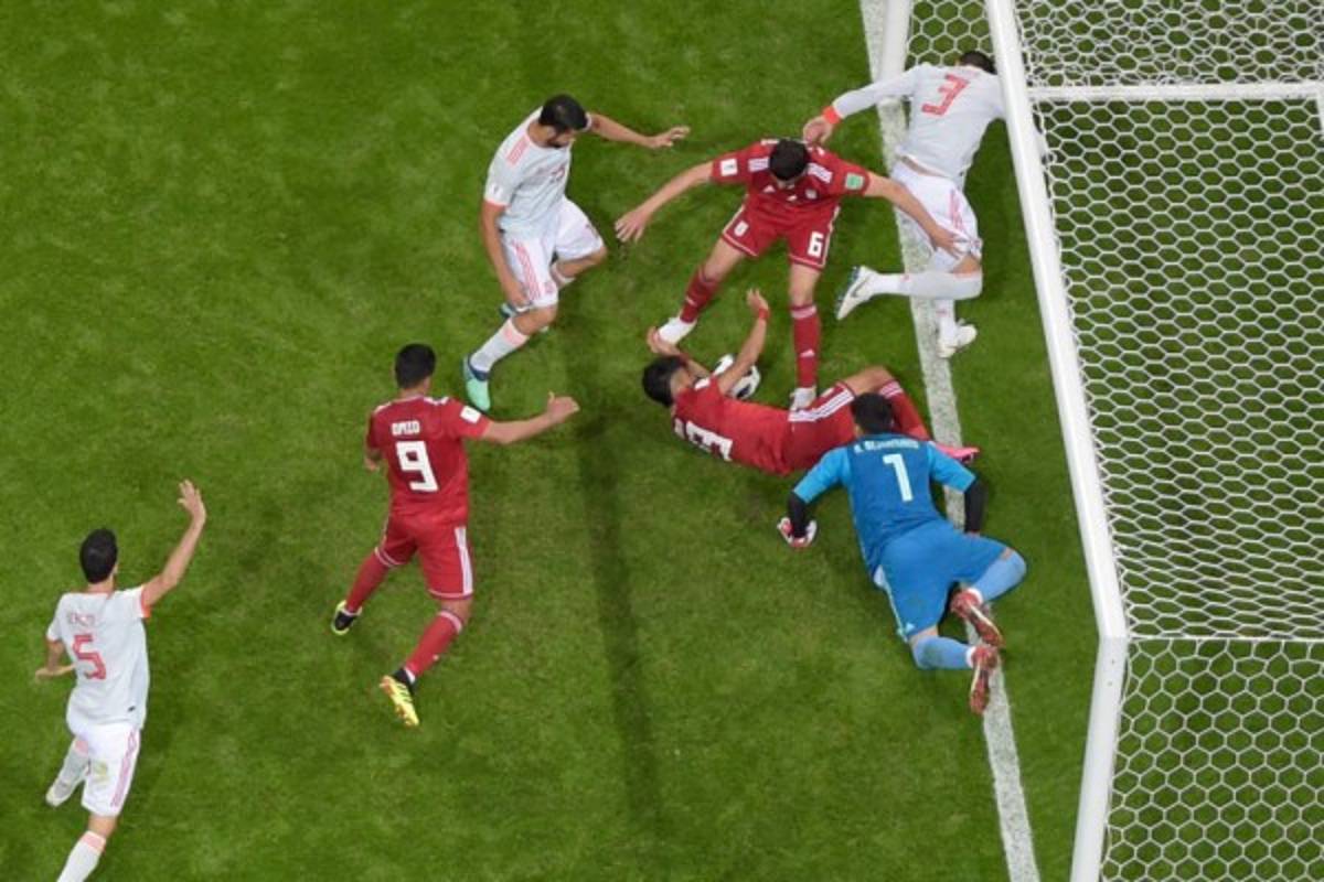 CURIOSAS: ¿Hierro emulando a Löw? Los tatuajes de Sergio Ramos y su gesto con Piqué