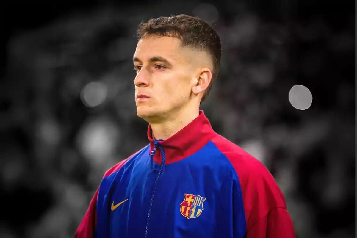 Hansi Flick ordena que echen a tres jugadores del Barcelona por este motivo y toma decisión con Marc Casadó ¿Se va Ter Stegen?