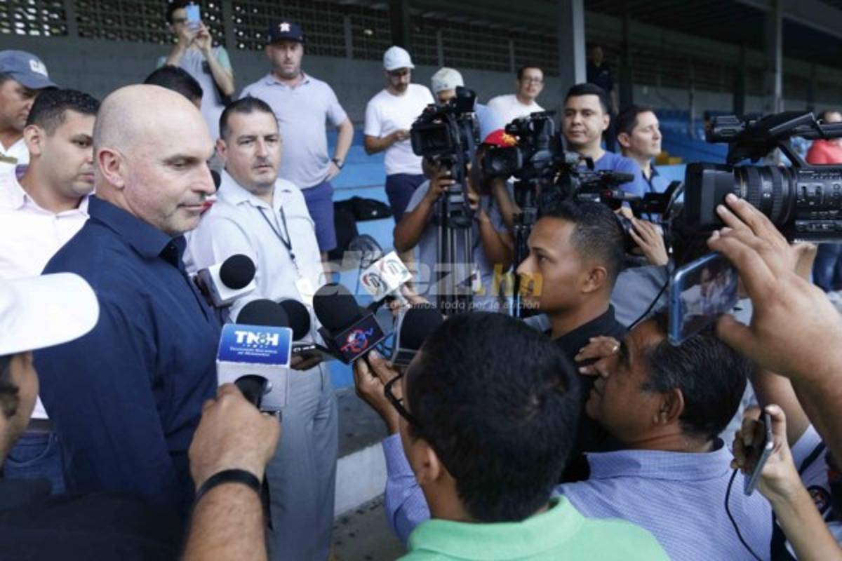 Policías, detectores antibombas, drones y seguridad privada vigilan a Australia