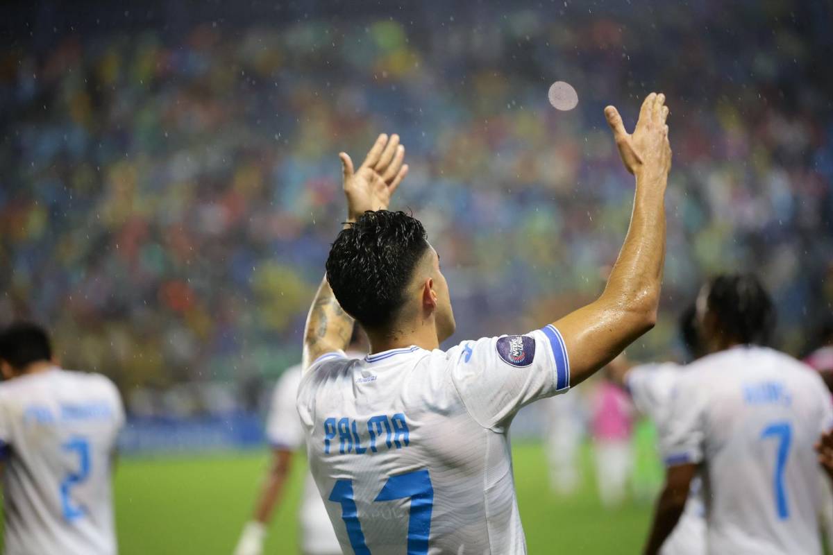 Luis Palma y su noche mágica contra la Selección Mexicana, la marca que impuso con Honduras ¿Por qué tiene moretones en su espalda?